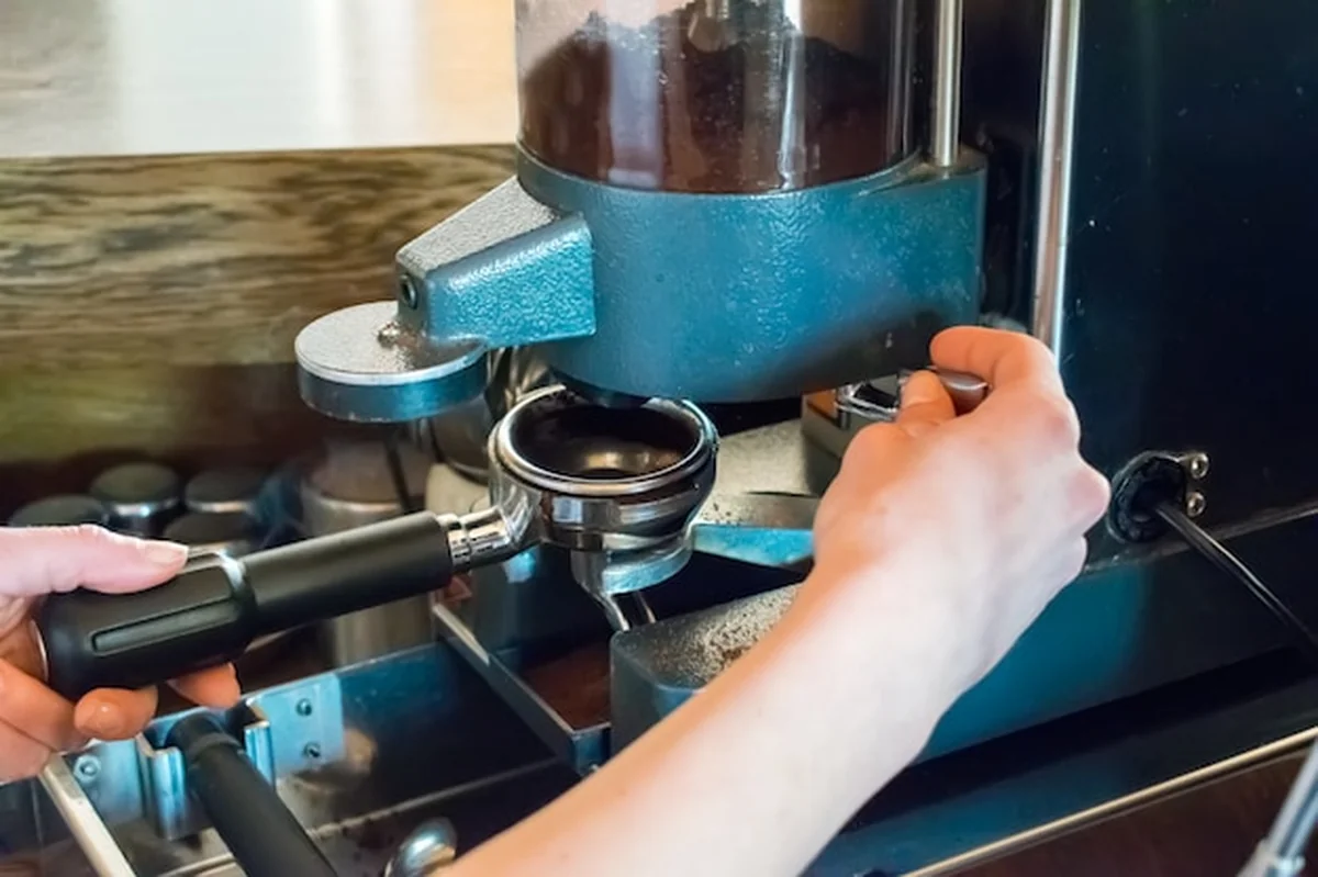 Ekspres do kawy w lokalu gastronomicznym